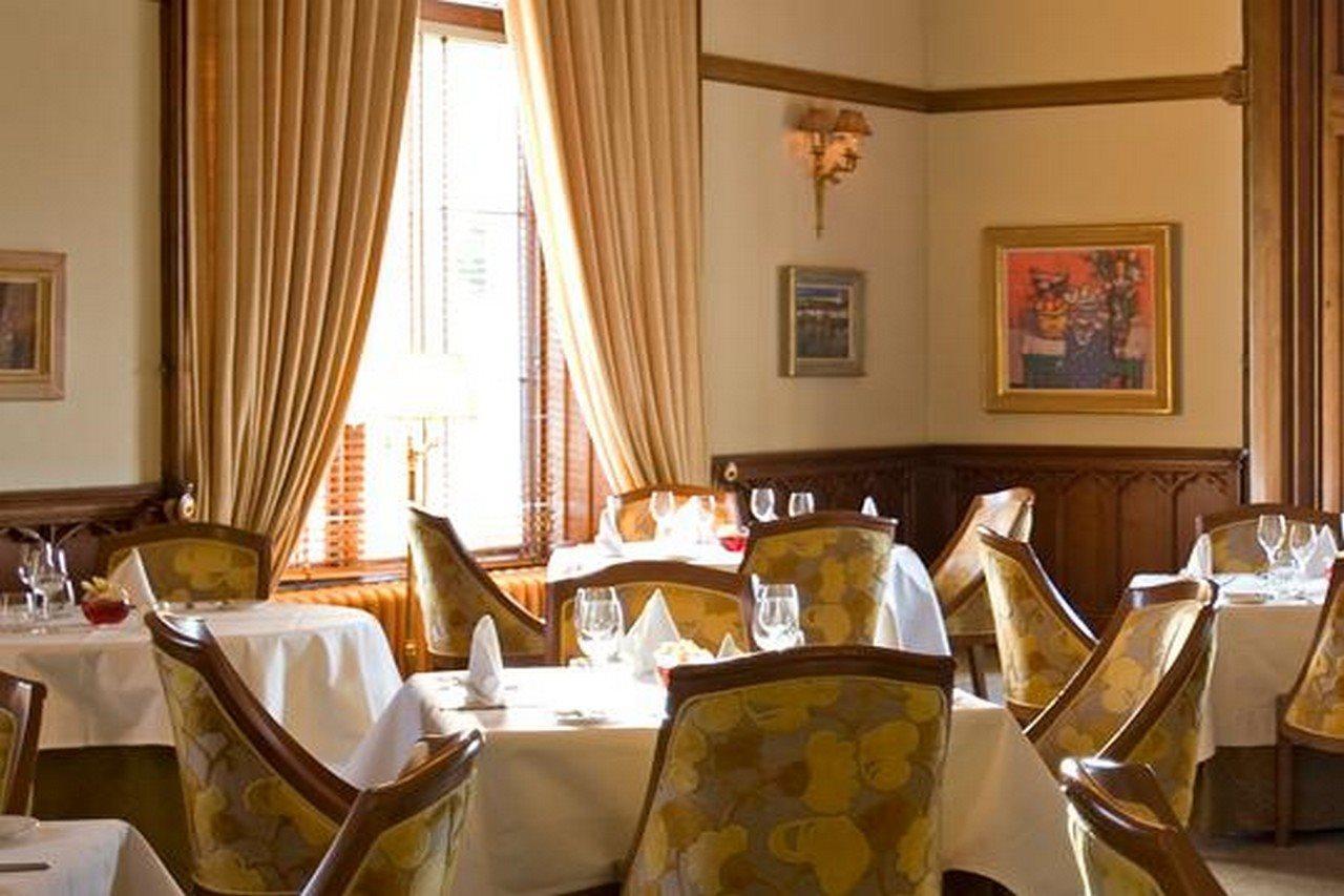 Mar Hall Golf & Spa Resort Bishopton  Exterior foto The dining room at the Inn at the Opera
