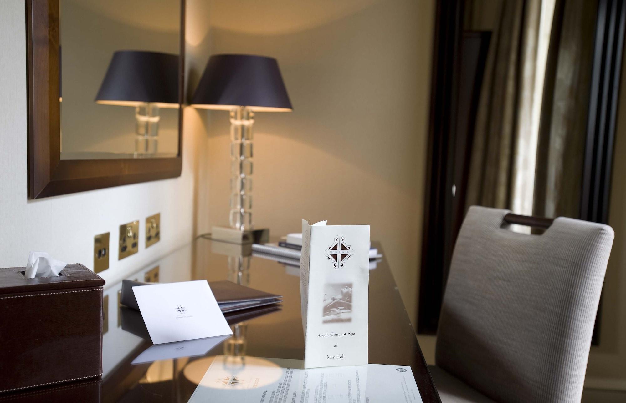 Mar Hall Golf & Spa Resort Bishopton  Exterior foto A room at the hotel