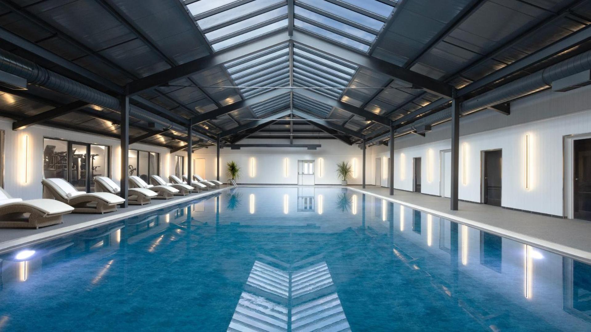 Mar Hall Golf & Spa Resort Bishopton  Exterior foto The swimming pool at the hotel